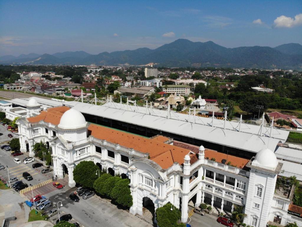 Angsa Hotel *