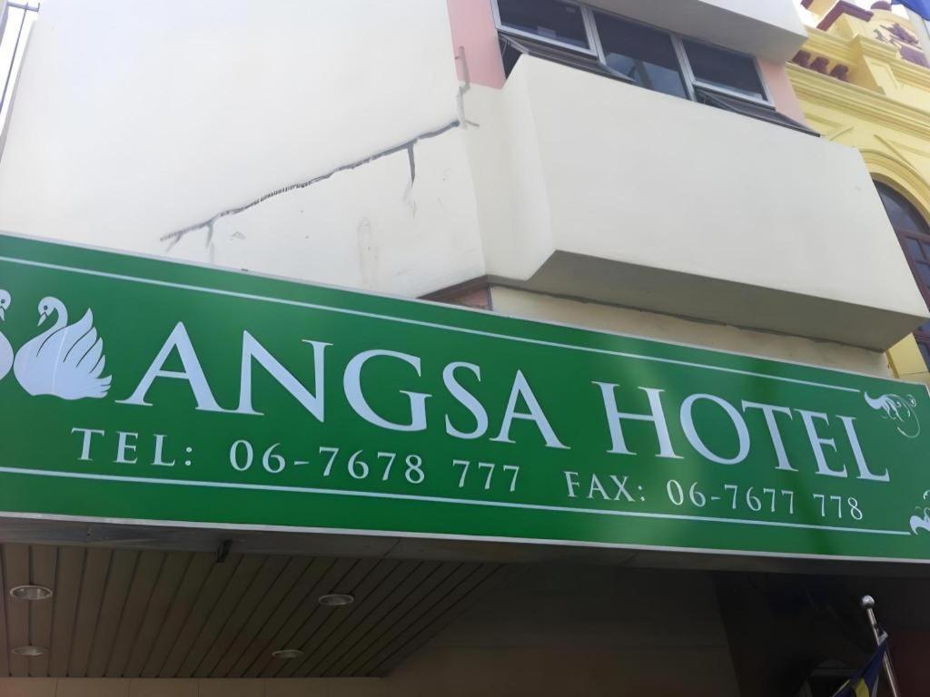 Hotel Angsa *