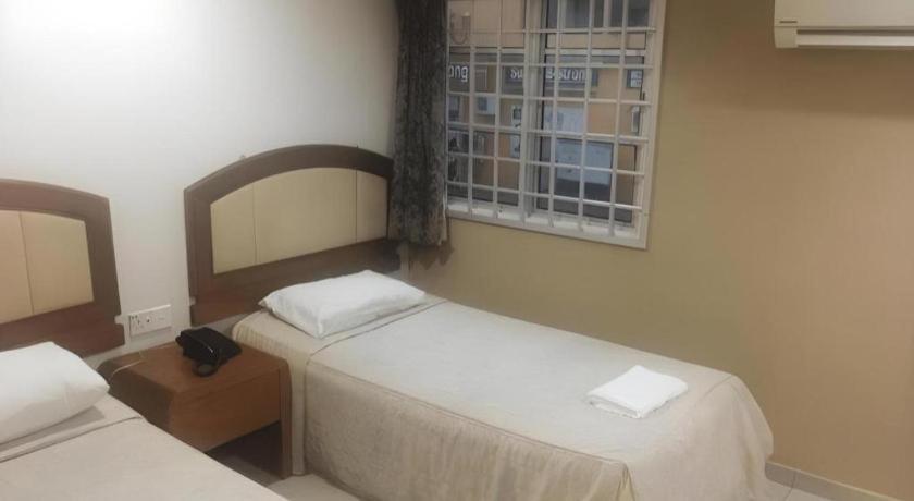 Angsa Hotel *